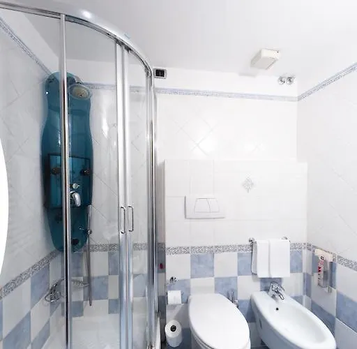 Hotel 3rd Floor 69 Manin Street Rom