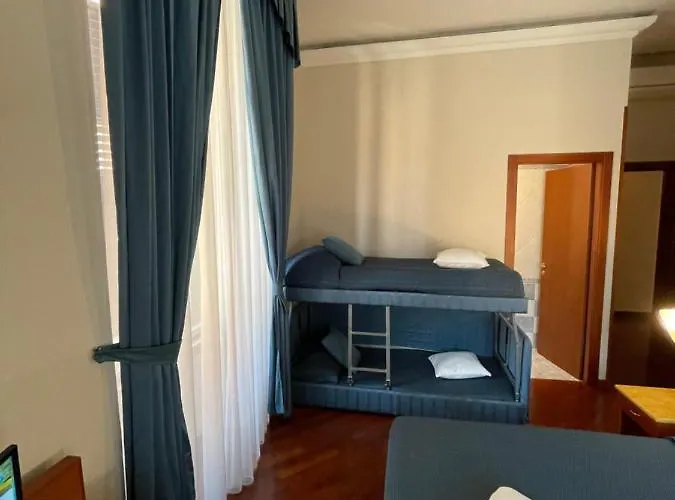 Hotel 3rd Floor 69 Manin Street 3*